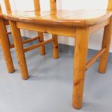 Suite de 4 fauteuils en pin des années 60 70