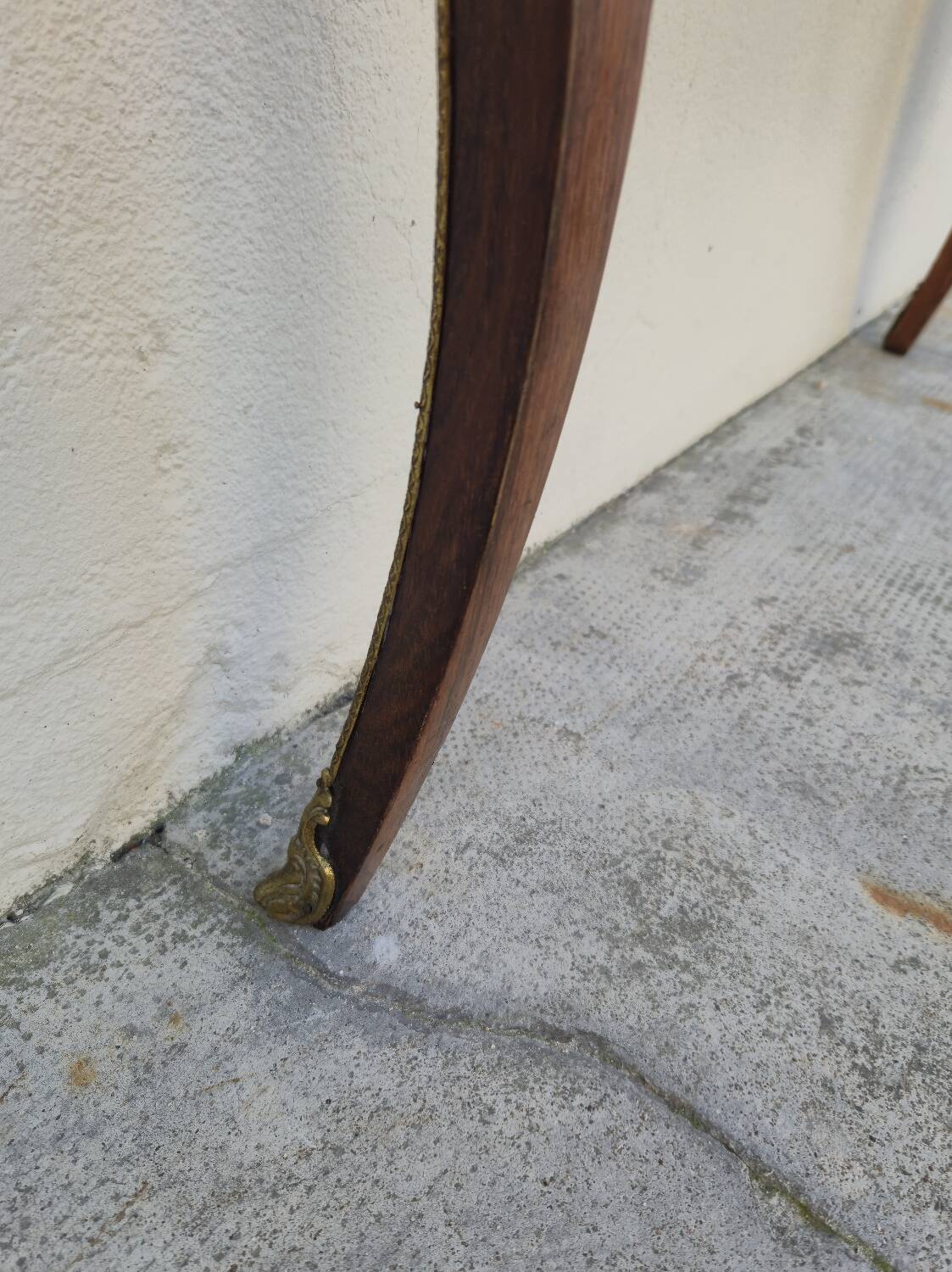 Louis XV style lady's desk in marquetry and bronze