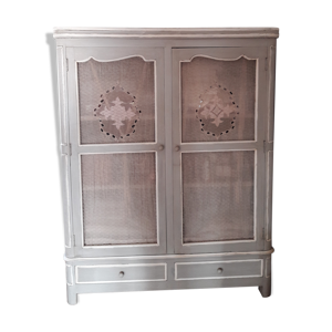 Armoire style shabby chic patine