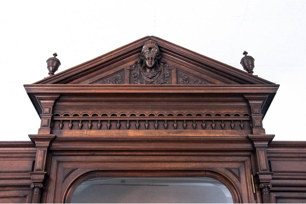 A historic cupboard from the end of the 19th century.