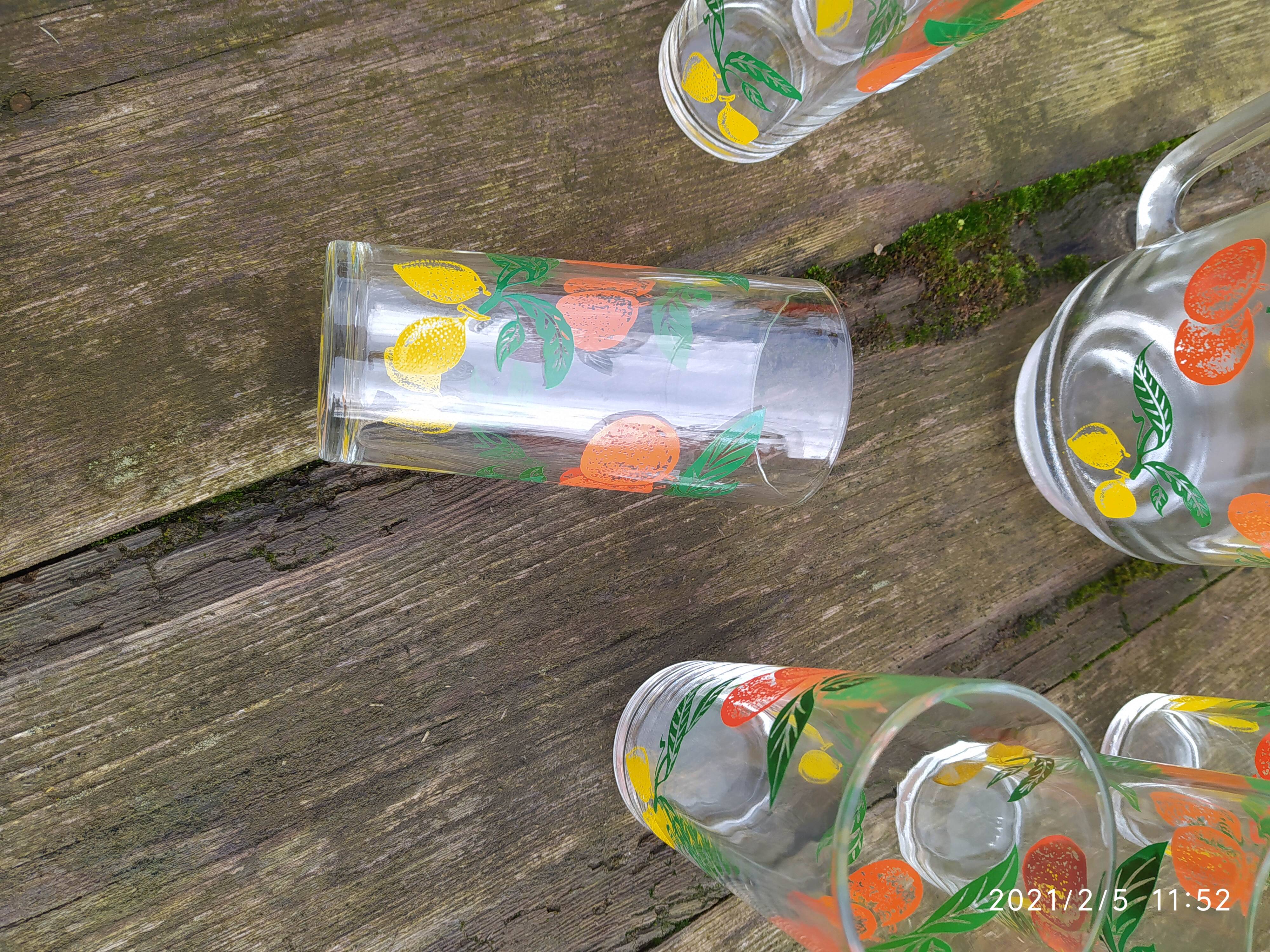 Vintage service to orangeade, carafe and its 6 glasses