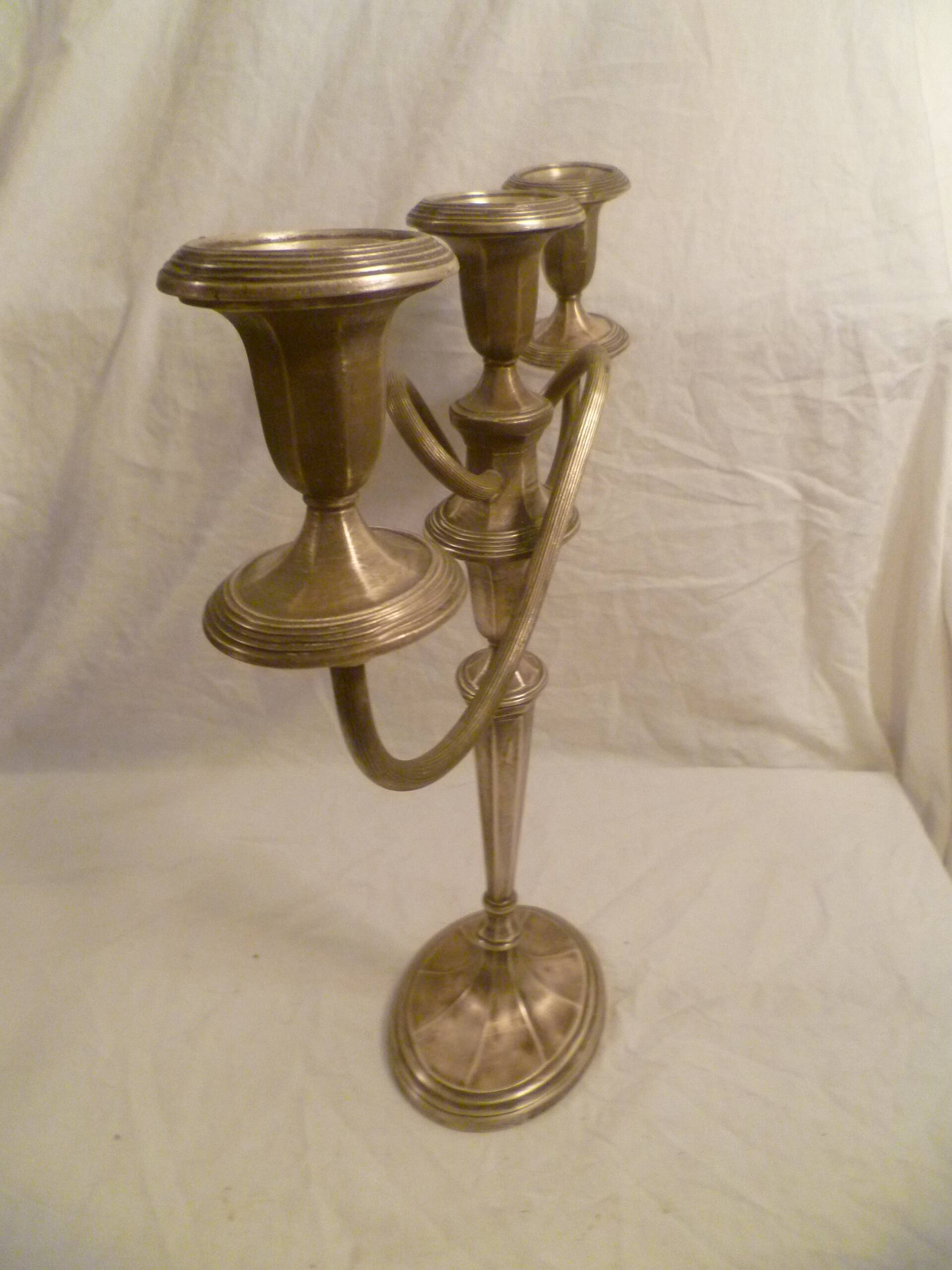 Large 3-light candlestick / candle holder in silver met. classic style