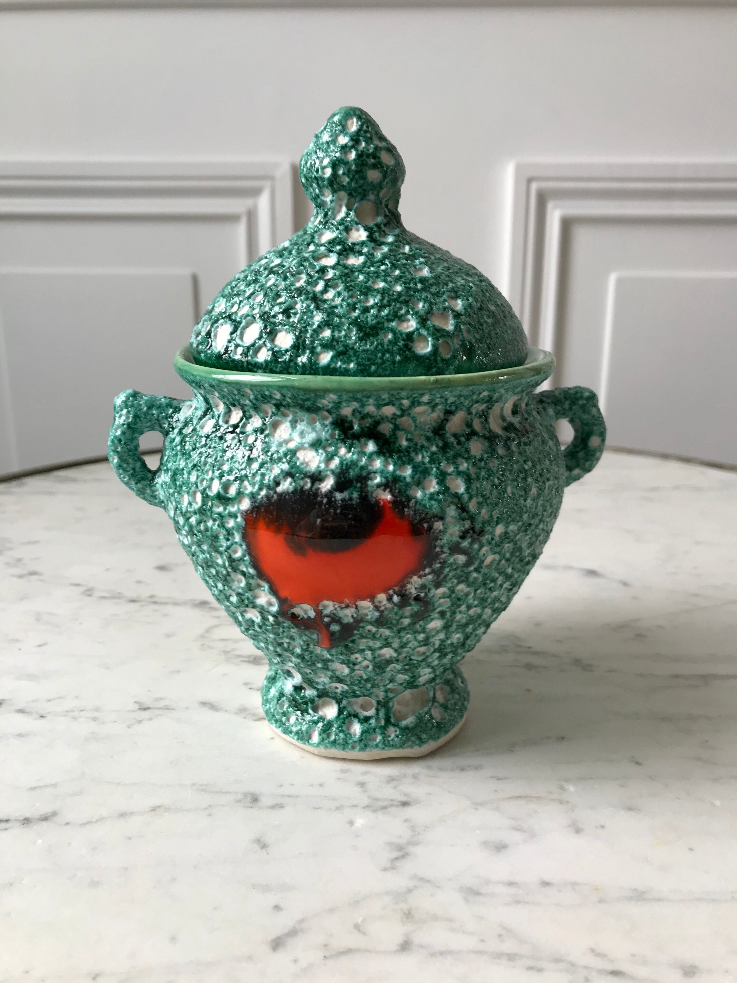 Green pot Vallauris not signed 70s