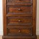 Commode ancienne en bois à tiroirs
