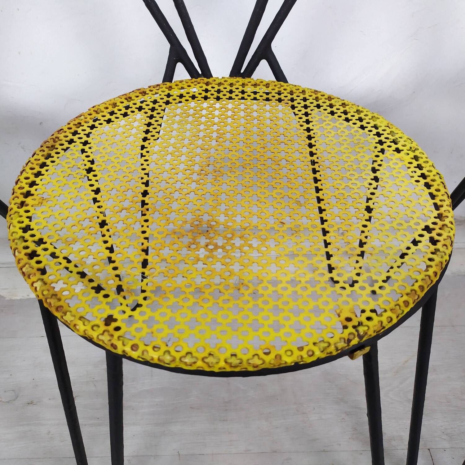 Mathieu Matégot garden lounge