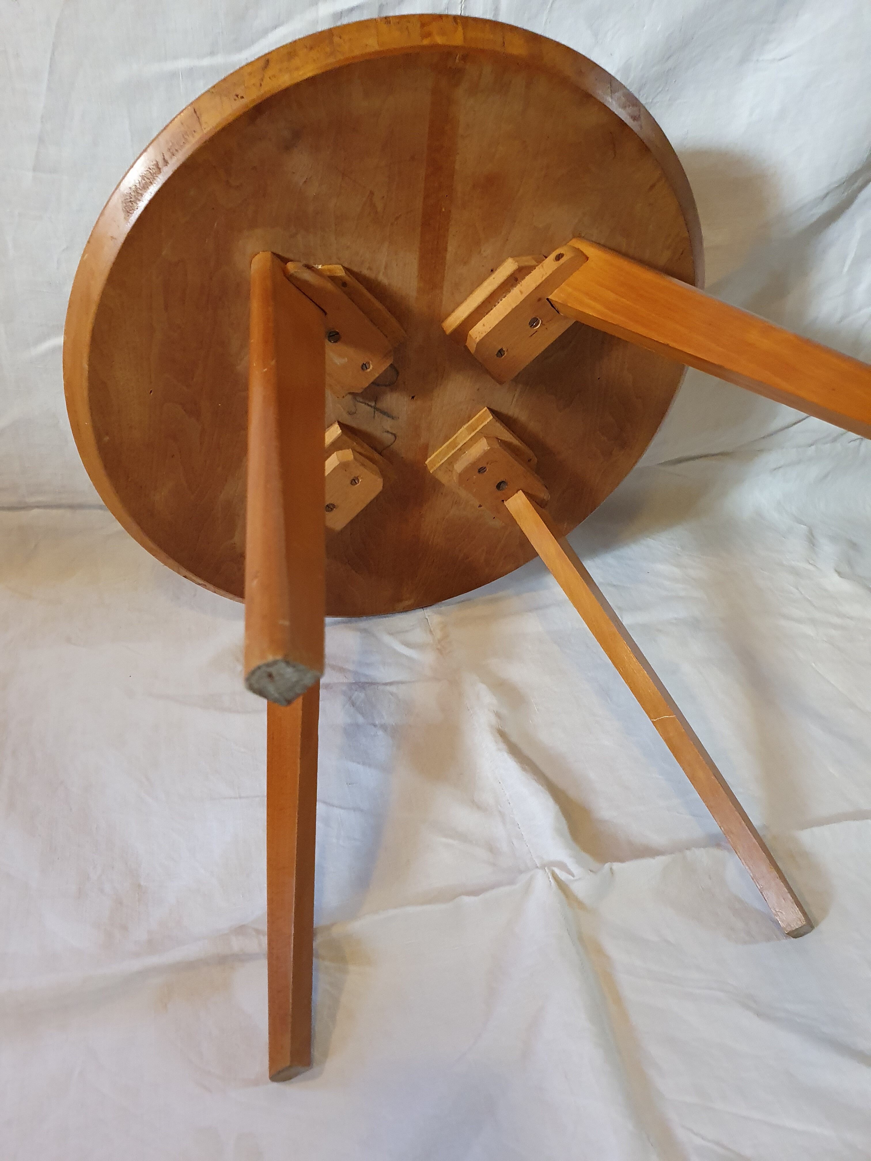 Table basse ronde chêne 1950