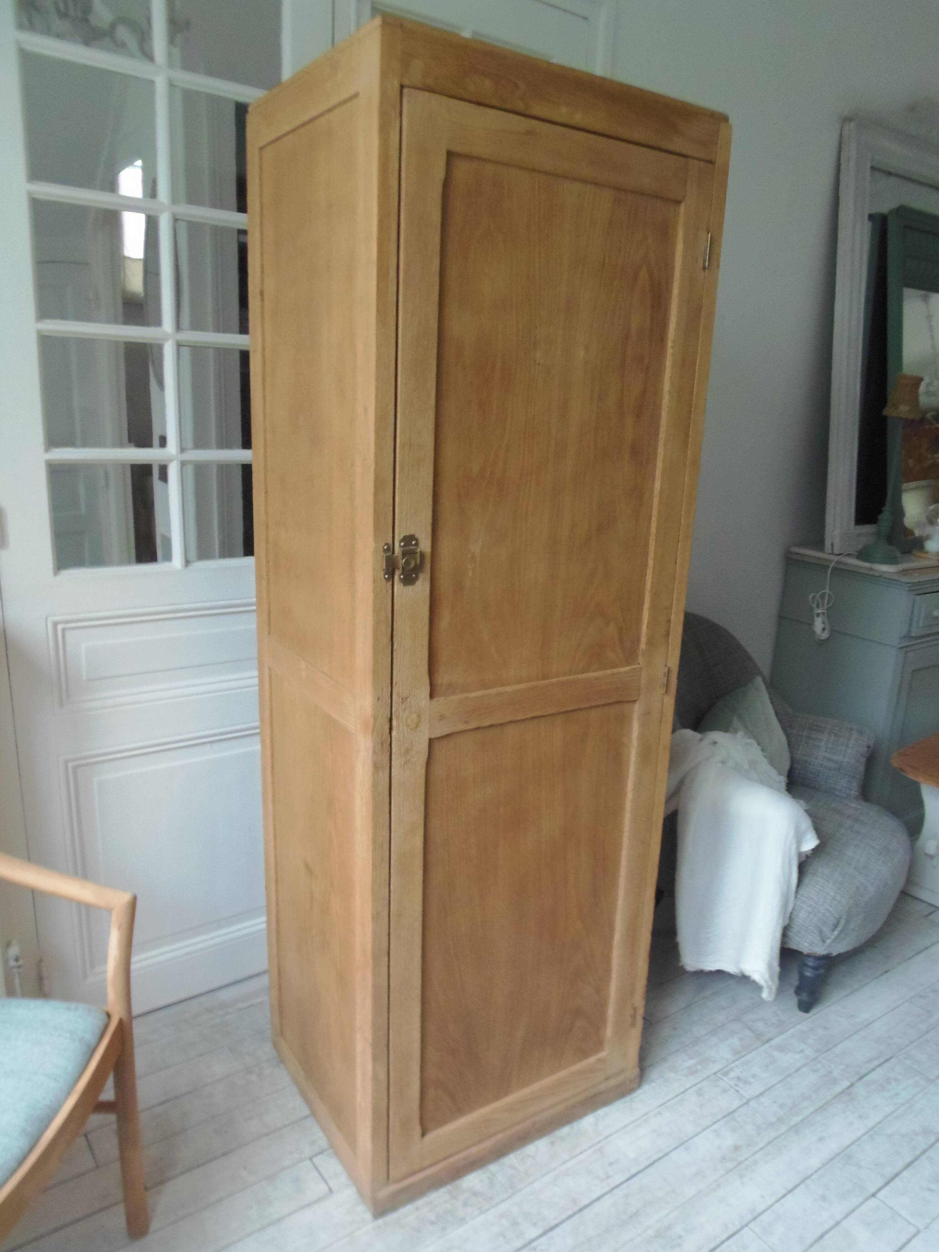 Vintage Parisian 1-door wardrobe, it has been completely cleaned, sanded, treated and waxed.