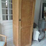 Vintage Parisian 1-door wardrobe, it has been completely cleaned, sanded, treated and waxed.