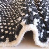 Tapis Noir à pois - 304 x 225 cm