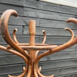 Baumann parrot coat rack