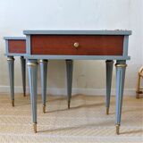 Bedside table with fluted spindle legs