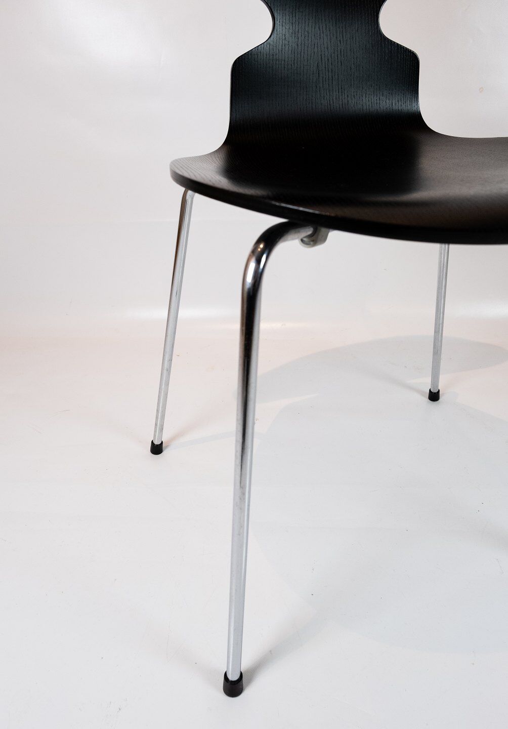 Ant chairs, model 3101, designed by Arne Jacobsen in 1952