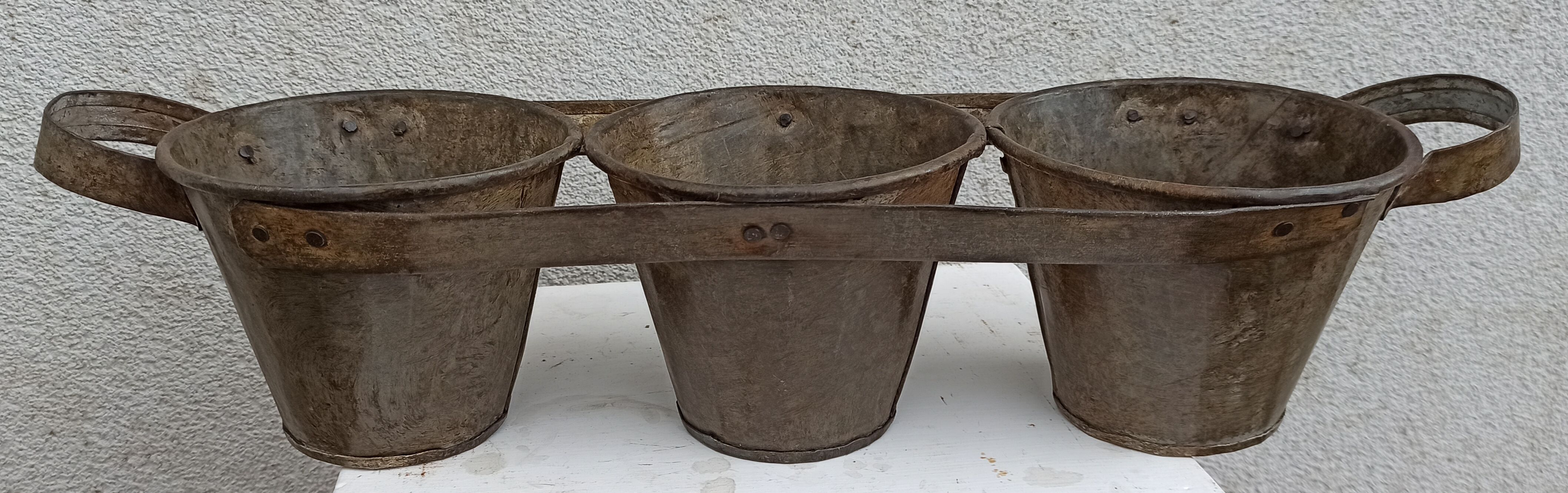 Planter of 3 zinc pots