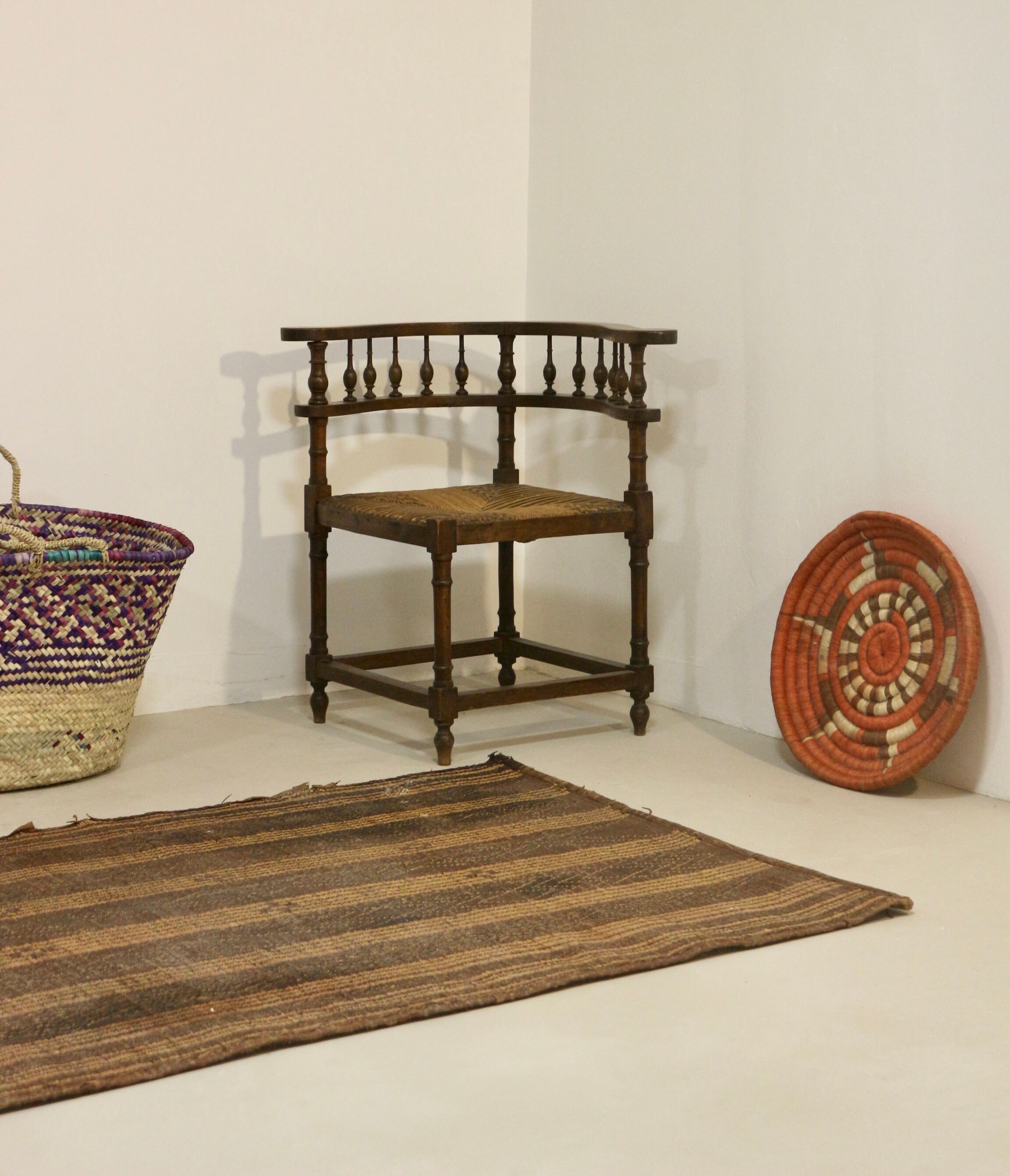 Vintage corner chair, sculpted backrest 1940