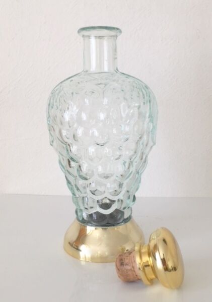 Bottle Bunch vintage grapes