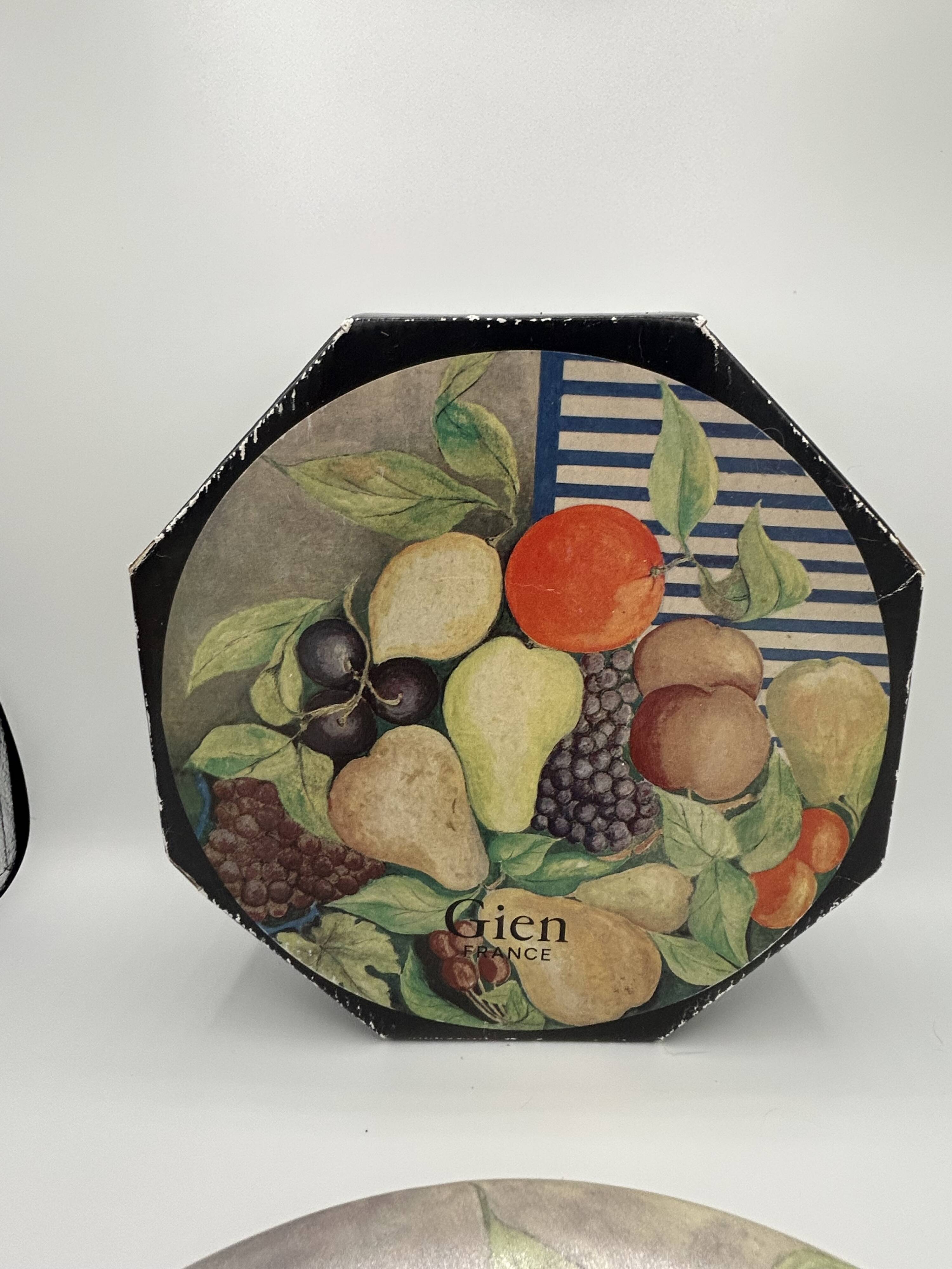 Set of 6 Gien plates “La Ronde des Fruits” – 22 cm – Original box