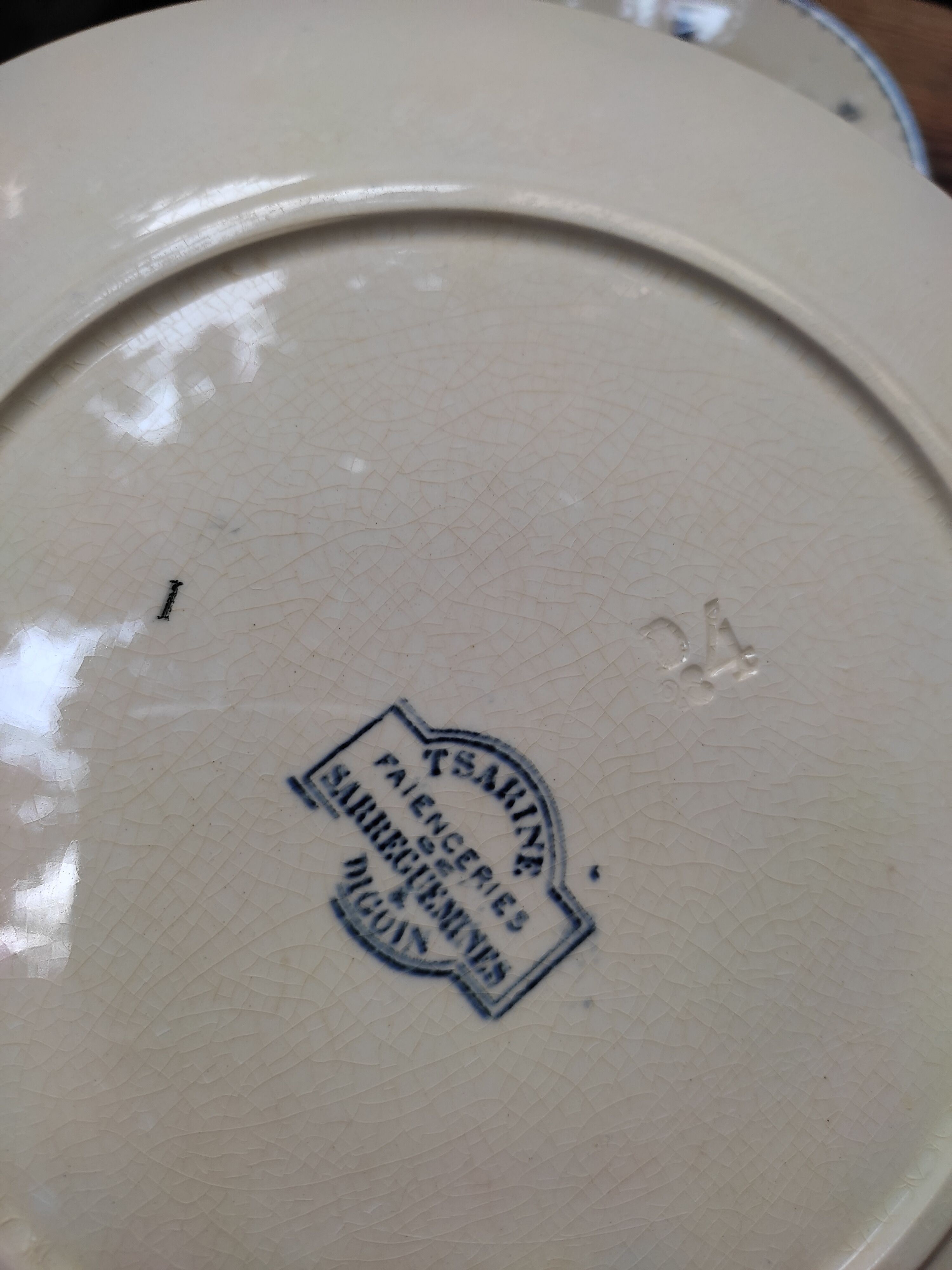6 assiettes terre de fer Sarreguemines