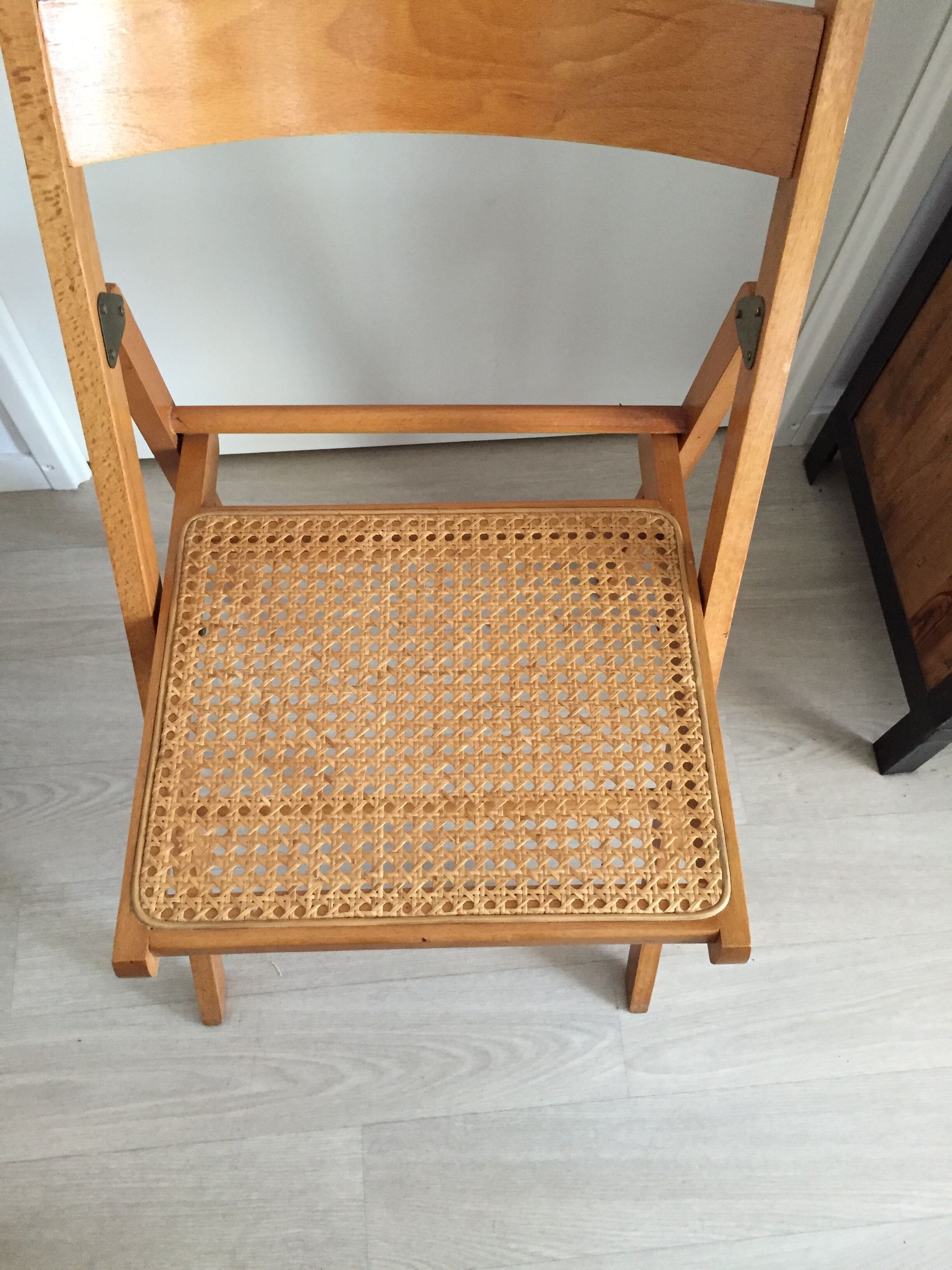 Chair folding year 70 in caning