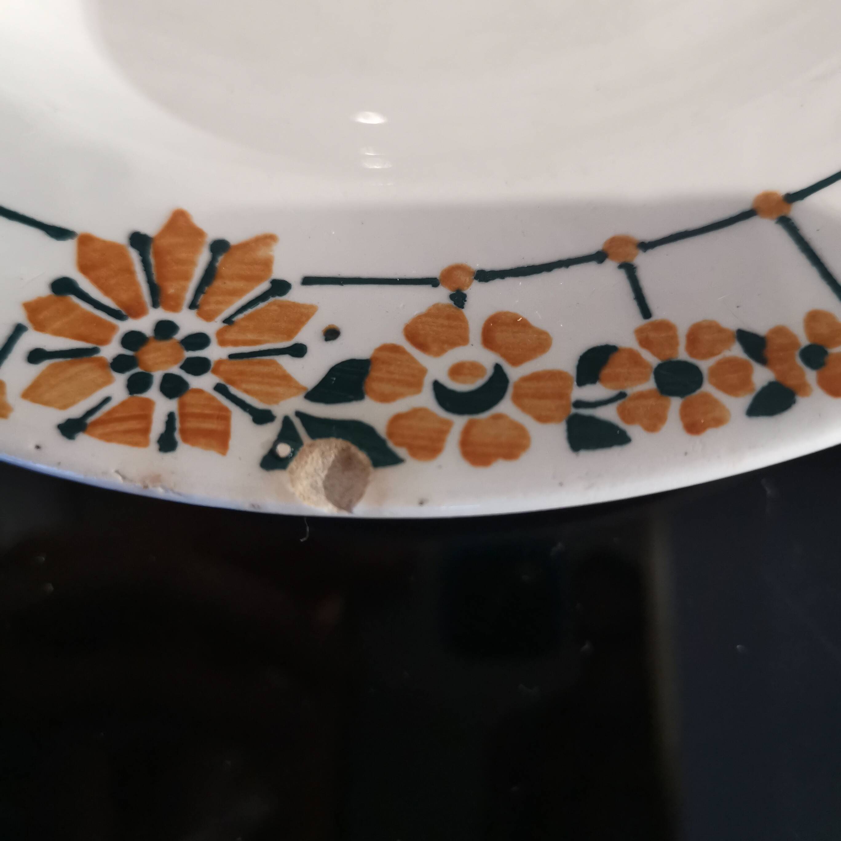 Series of 6 Saint Amand Ceranord soup plates, ocher and green pattern France