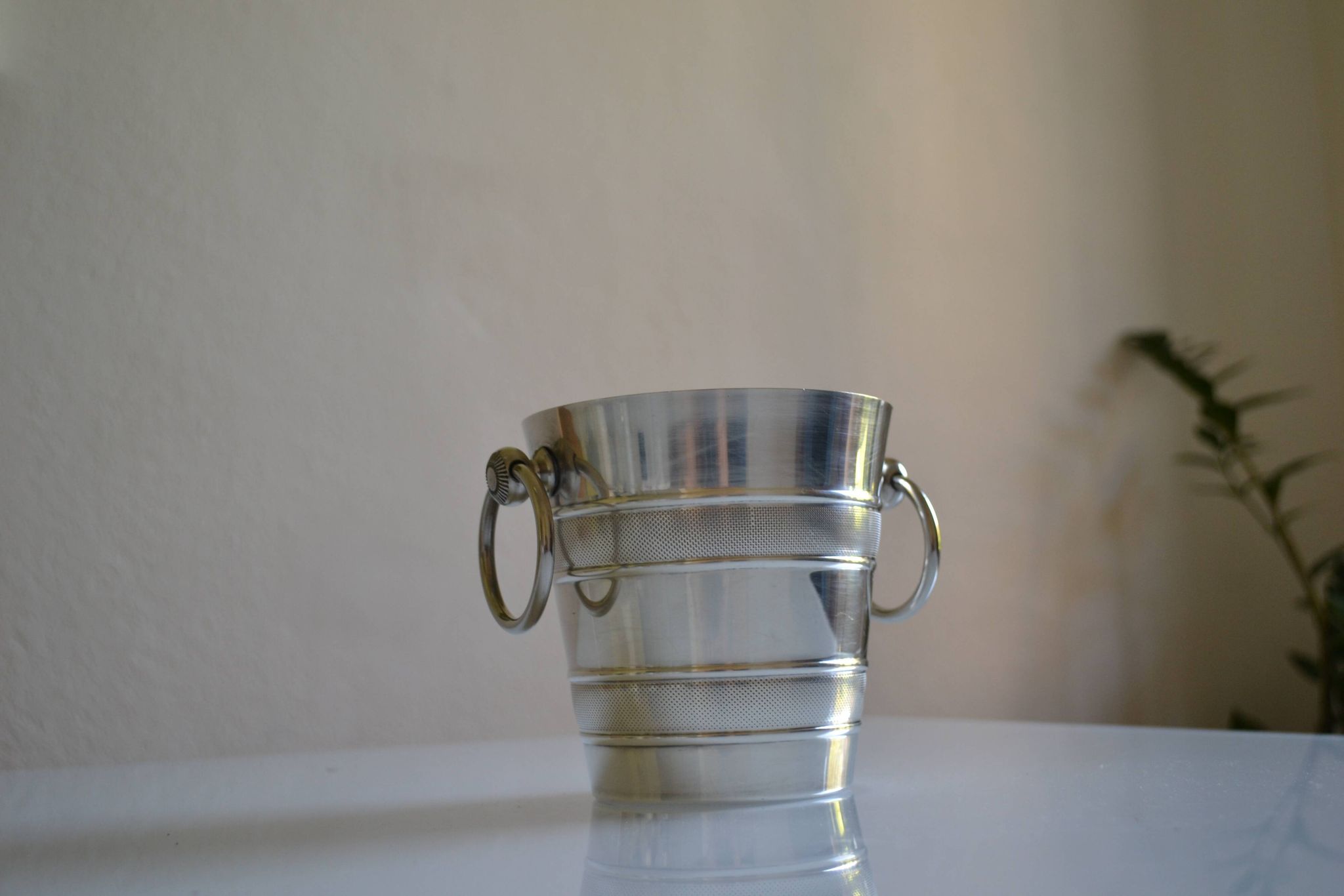 Seau à glace vintage en métal argenté
