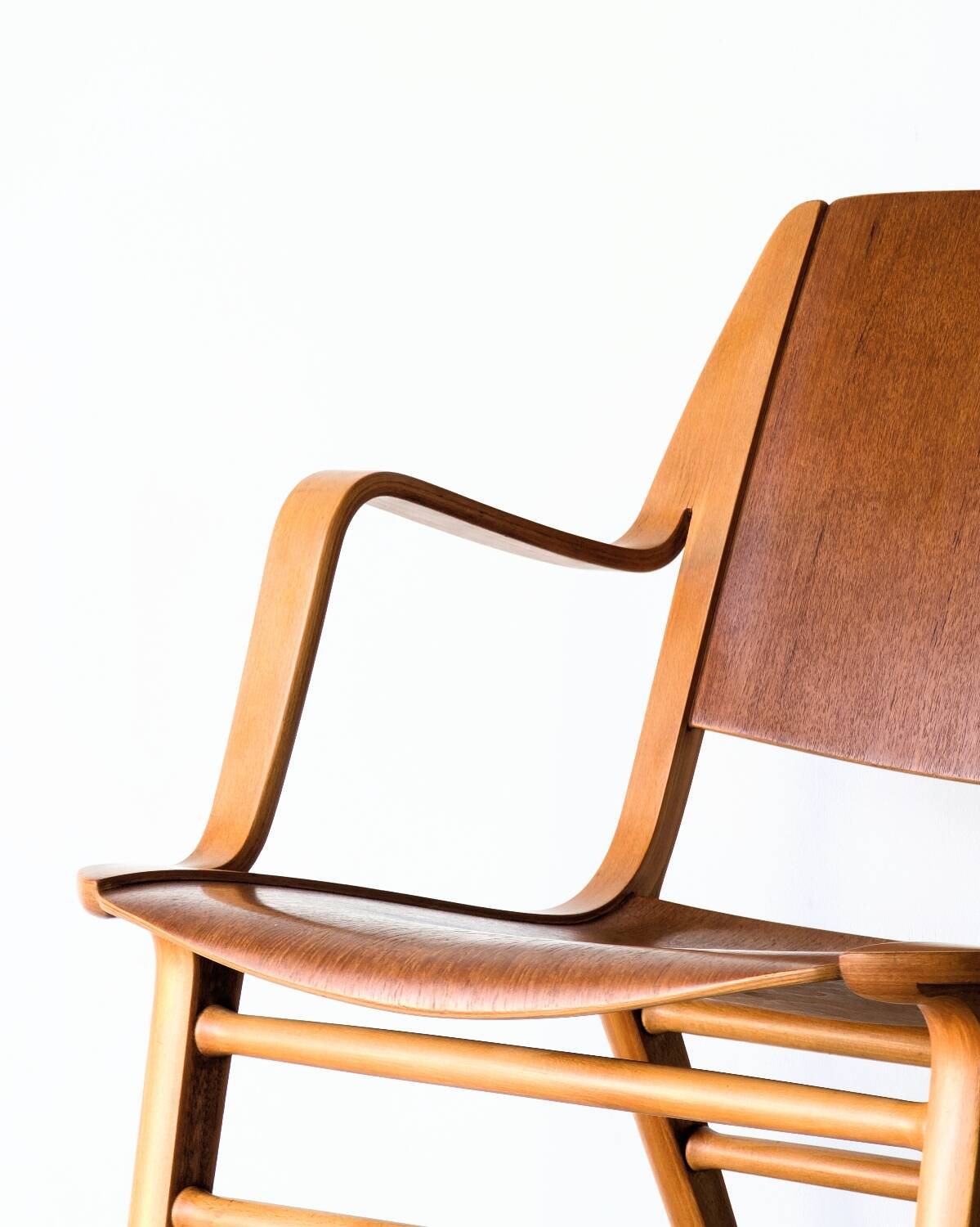 Vintage Danish armchair AX by Peter Hvidt, edition Fritz Hansen, 1950.