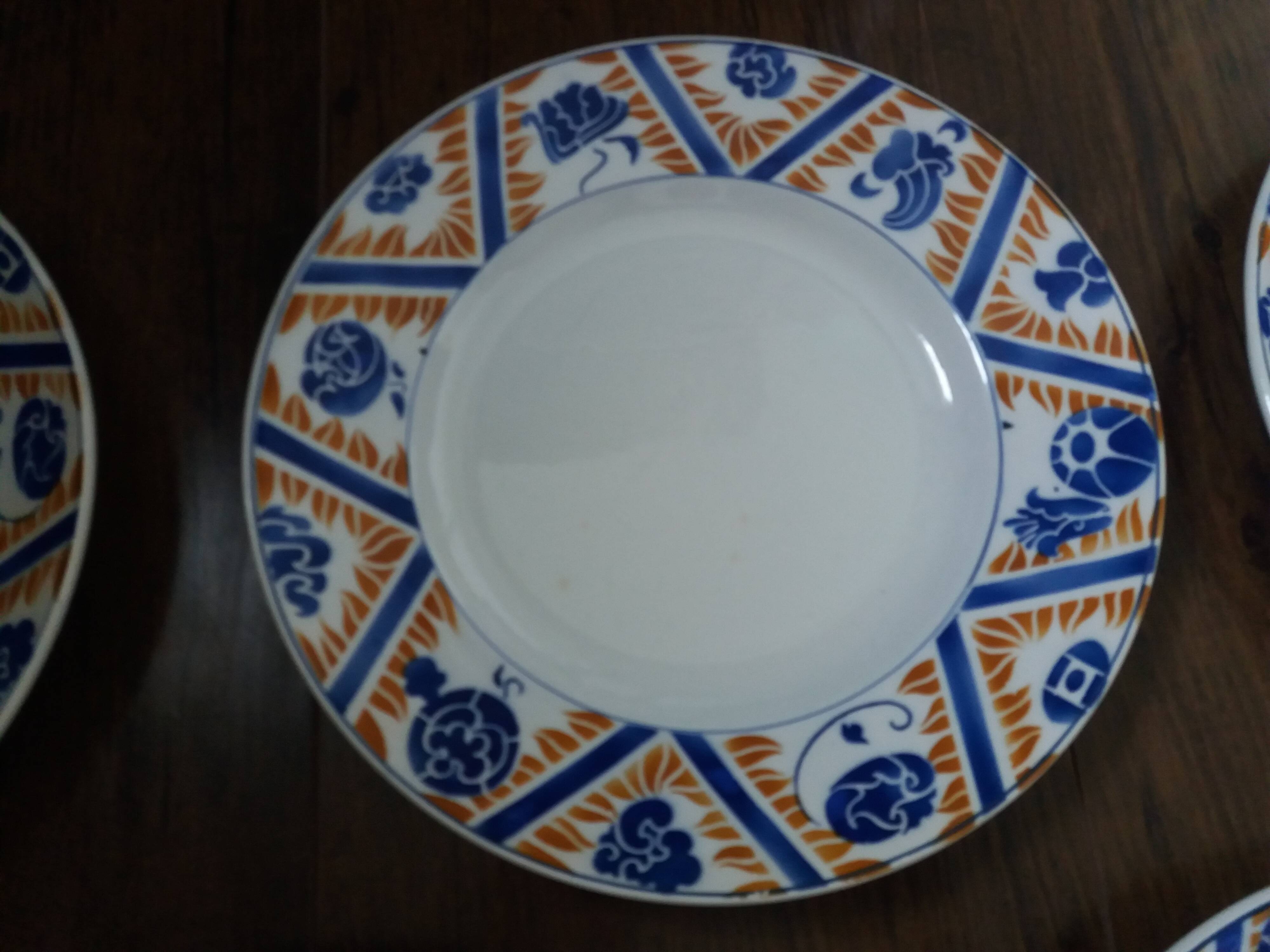 Flat plates Moulin des Loups and Hamage, Orchies, Canada, iron land
