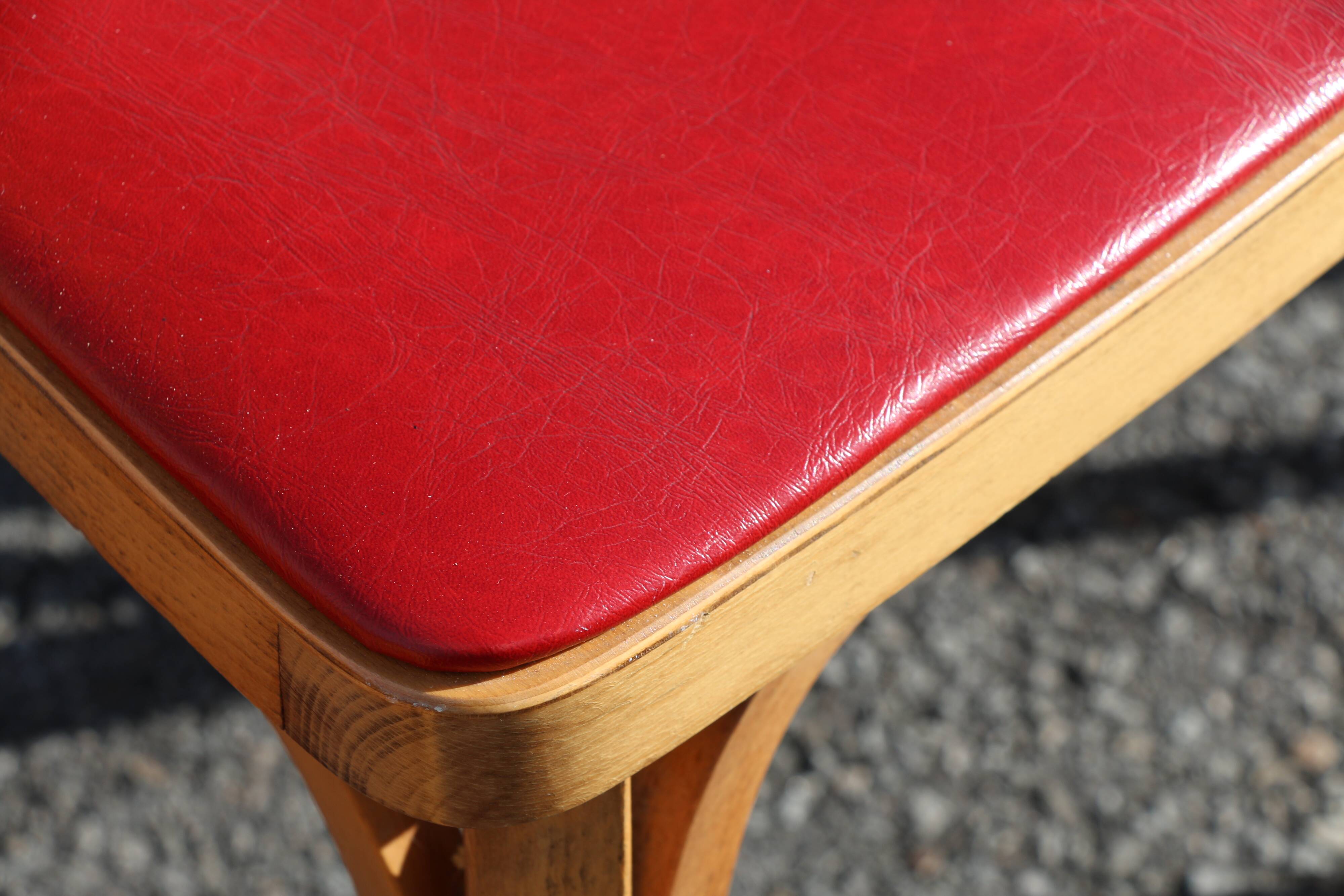 Suite de 4 chairs Bistro Baumann 60s No. 12 red skai (very good condition)