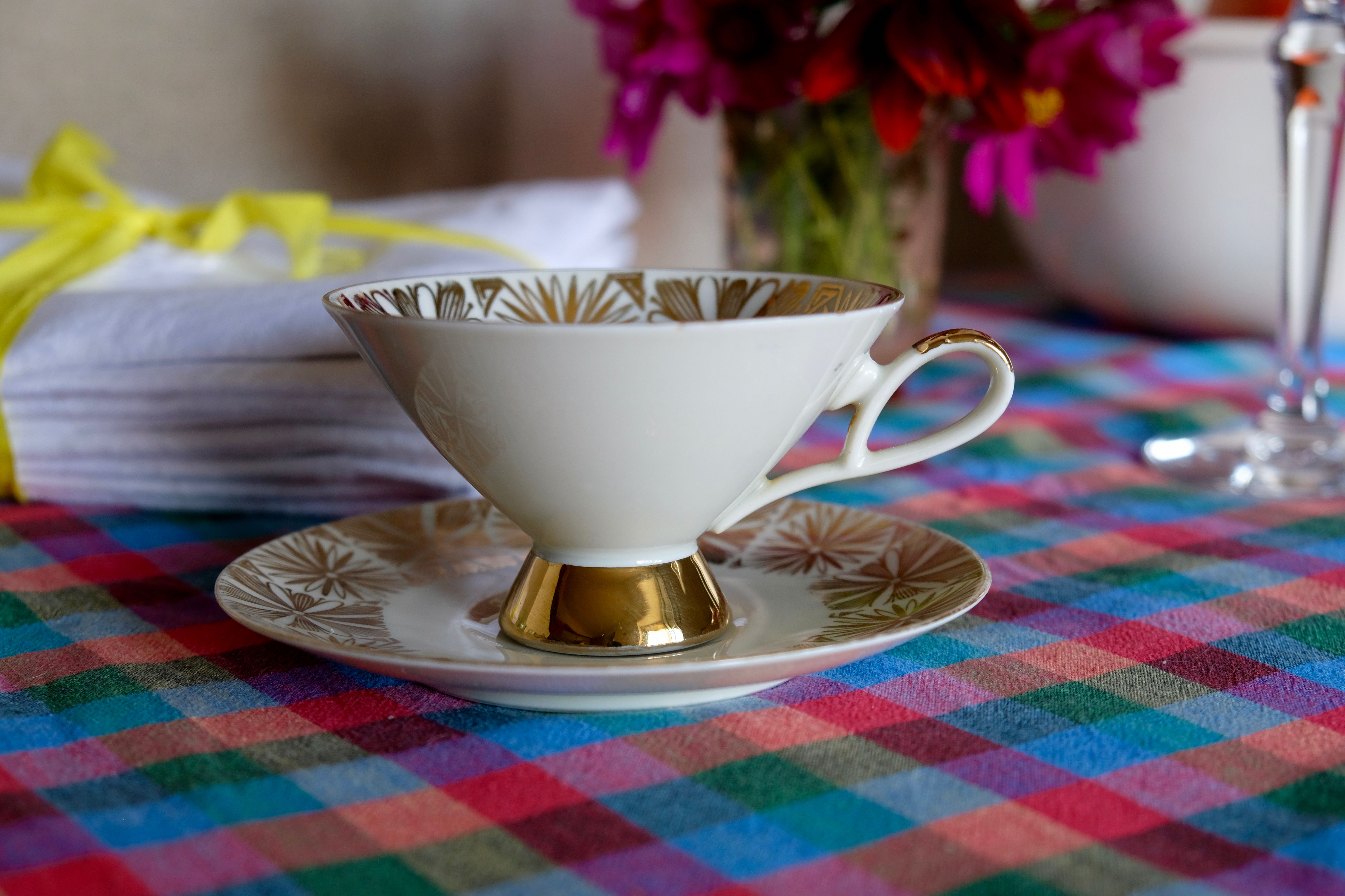 Walking cup tea / coffee porcelain fine Bavarian manufacture Gareis Waldsasse