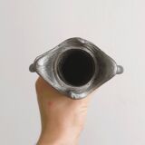 Paire de vases en métal