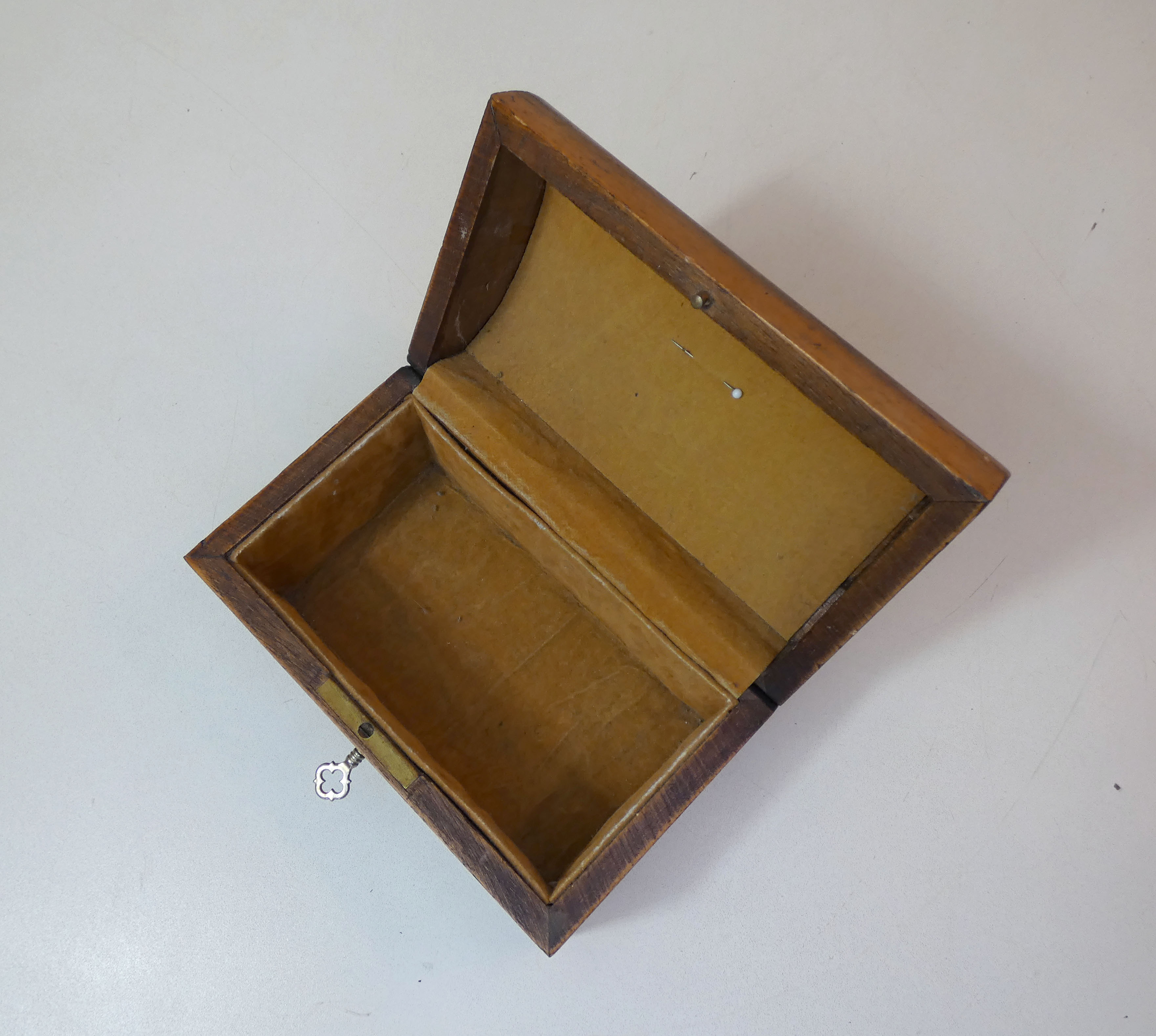 old wooden box vintage jewelry box