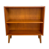 Scandinavian vintage library