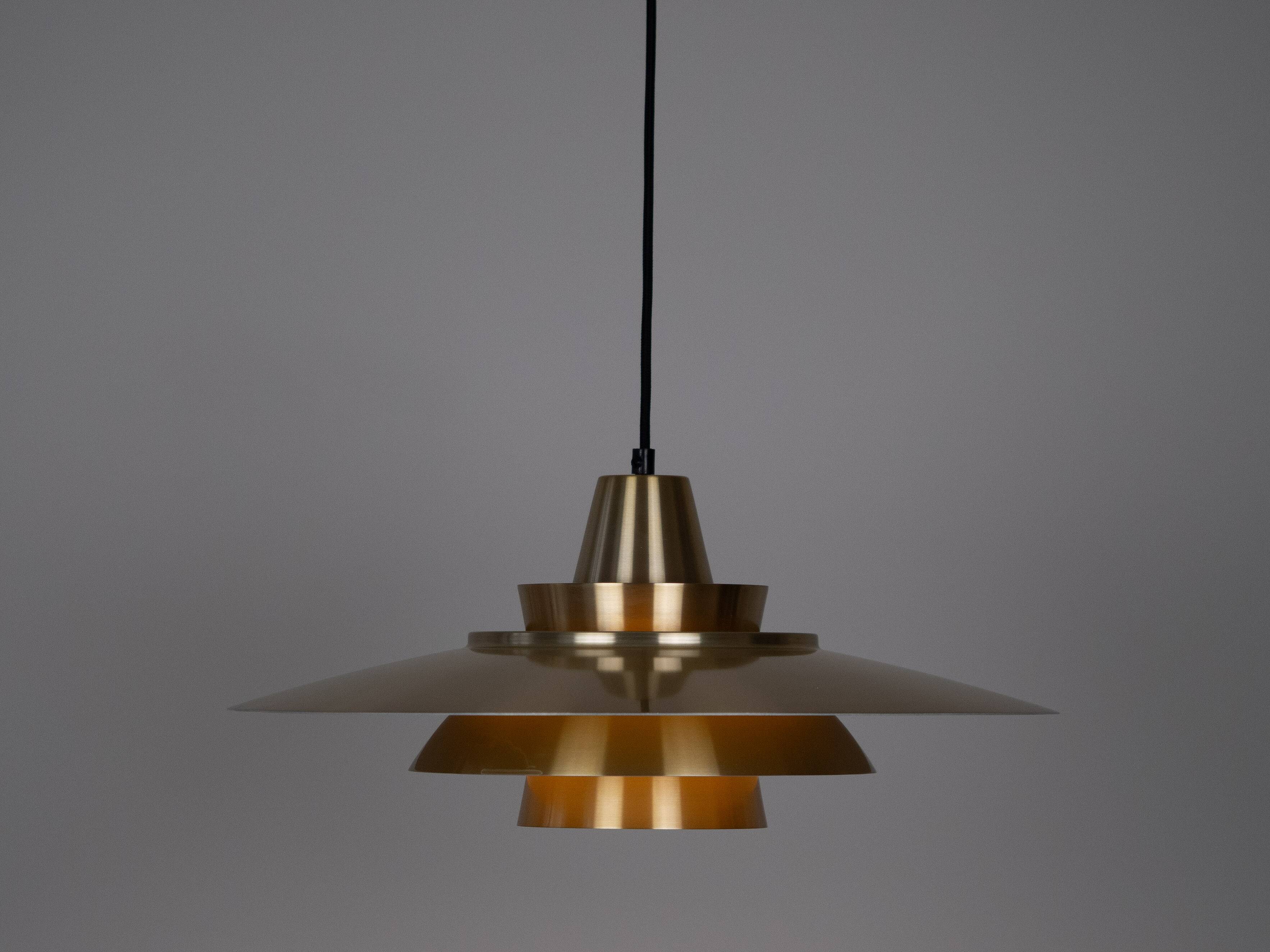 Danish vintage pendant lamp Superlight by David Mogensen, 1980s