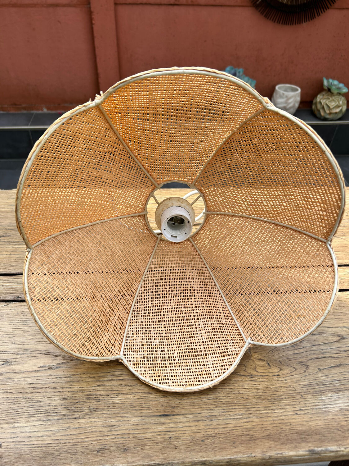 Vintage pendant lamp in natural fibers