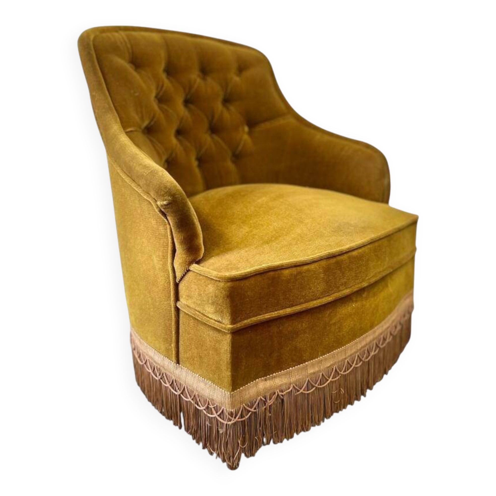 Vintage one-seater armchair with fringes