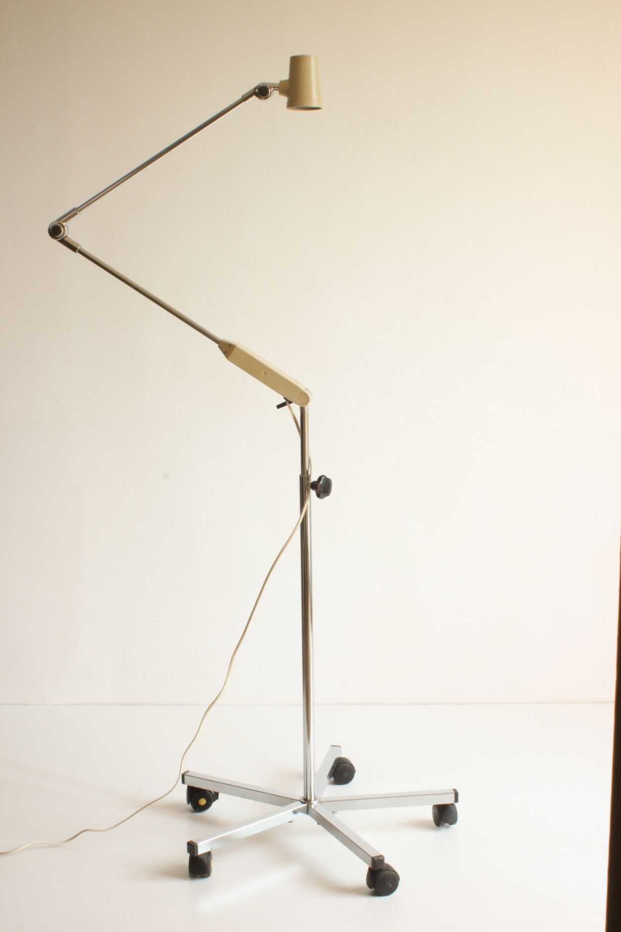 Vintage adjustable chrome medical precision light by Derungs Licht, Switzerland 1980s.