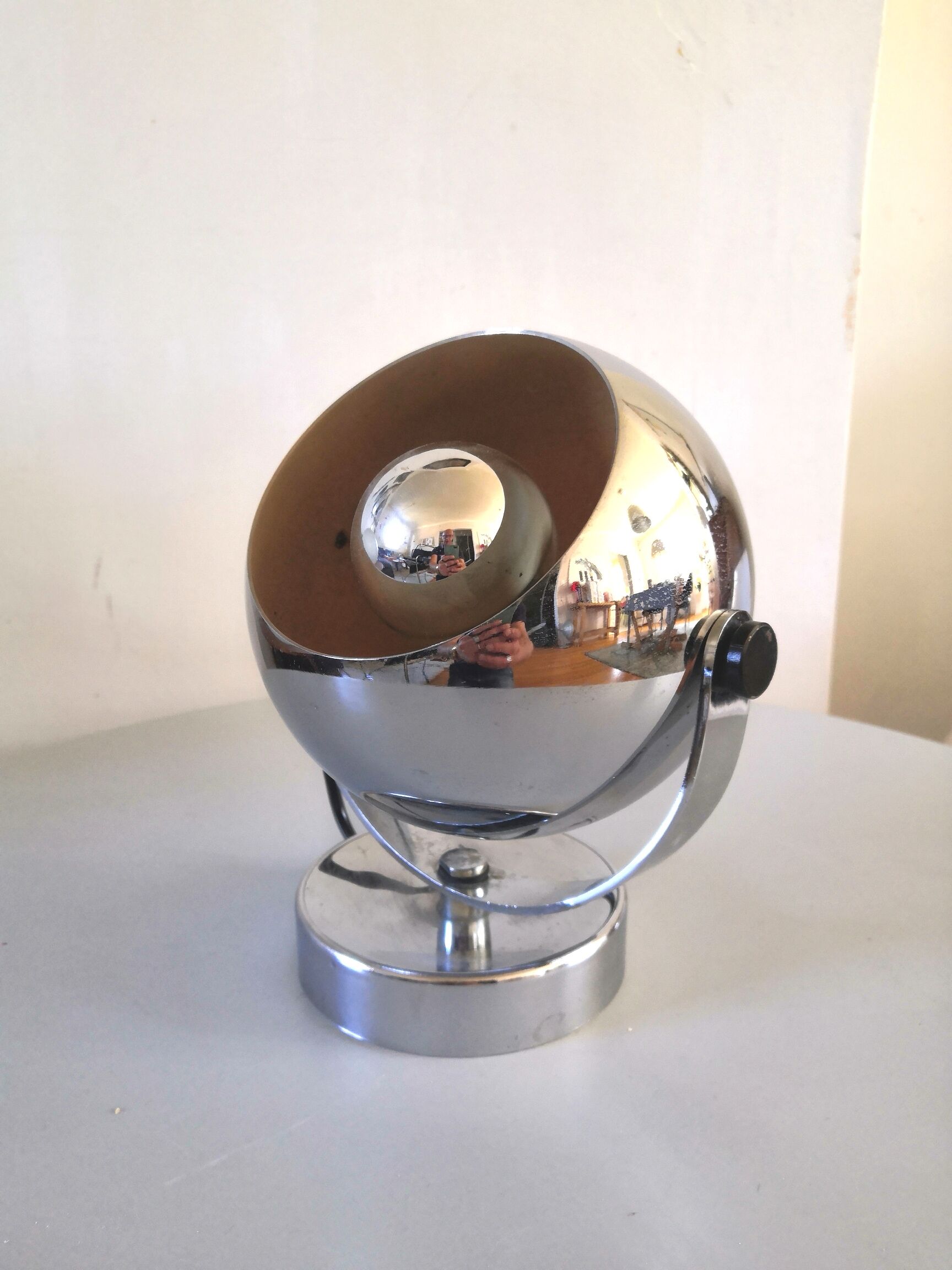 Applique eye ball en inox design années 70