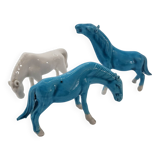 3 turquoise & white horses – Porcelain