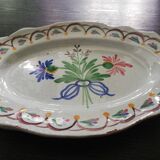 Plat antique ovale bouquet de fleurs