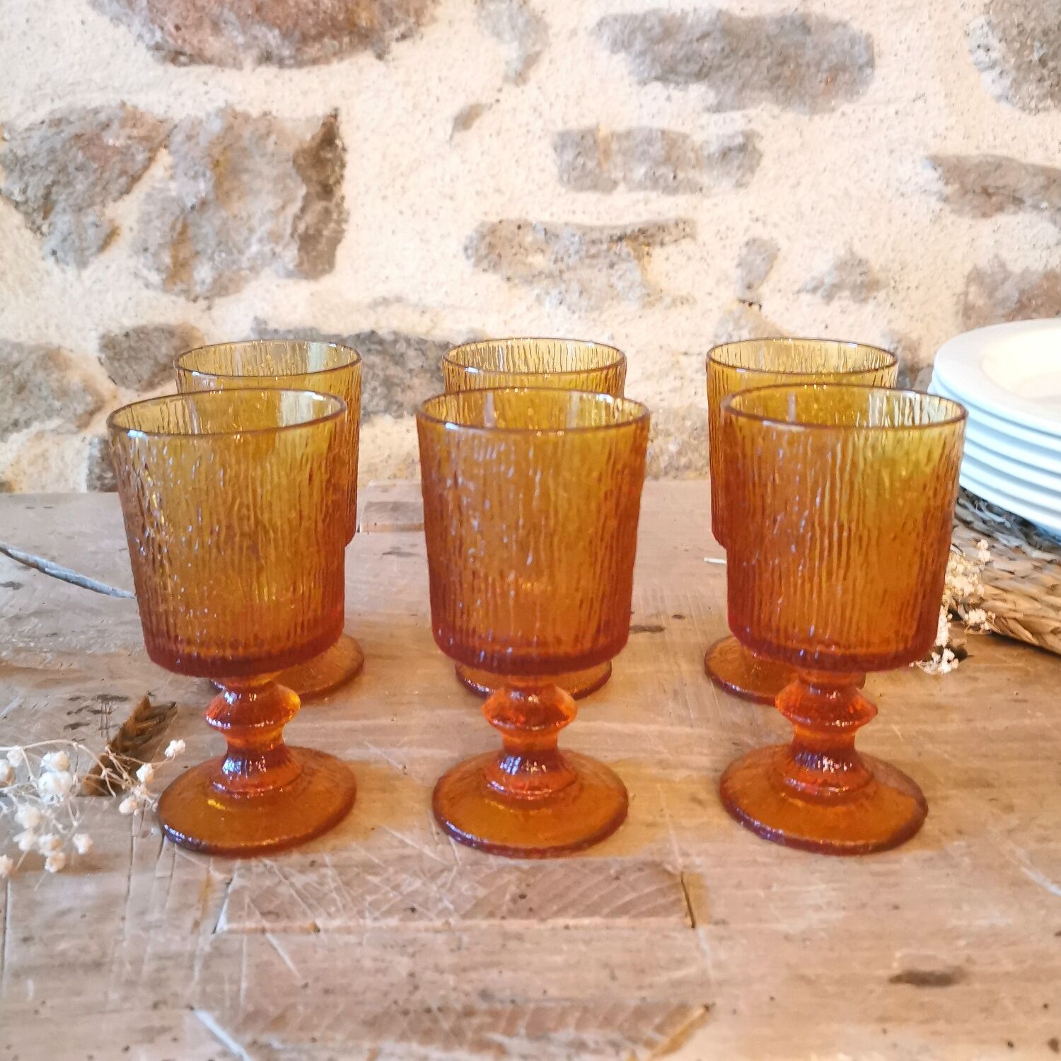 6 verres à pied en verre ambré, Codec années 70
