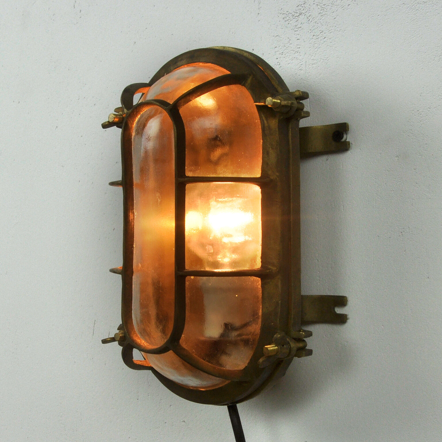 Heavy Duty Industrial Brass Nautical Ship Light
