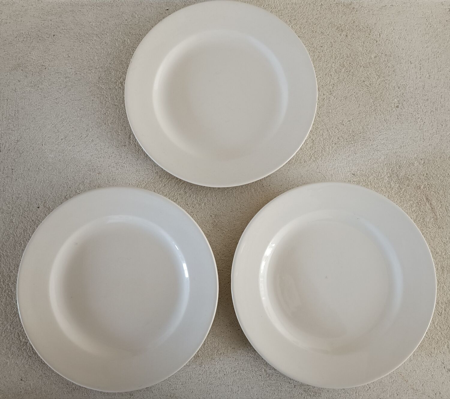 1 dish and 5 plates iron earth cream patina