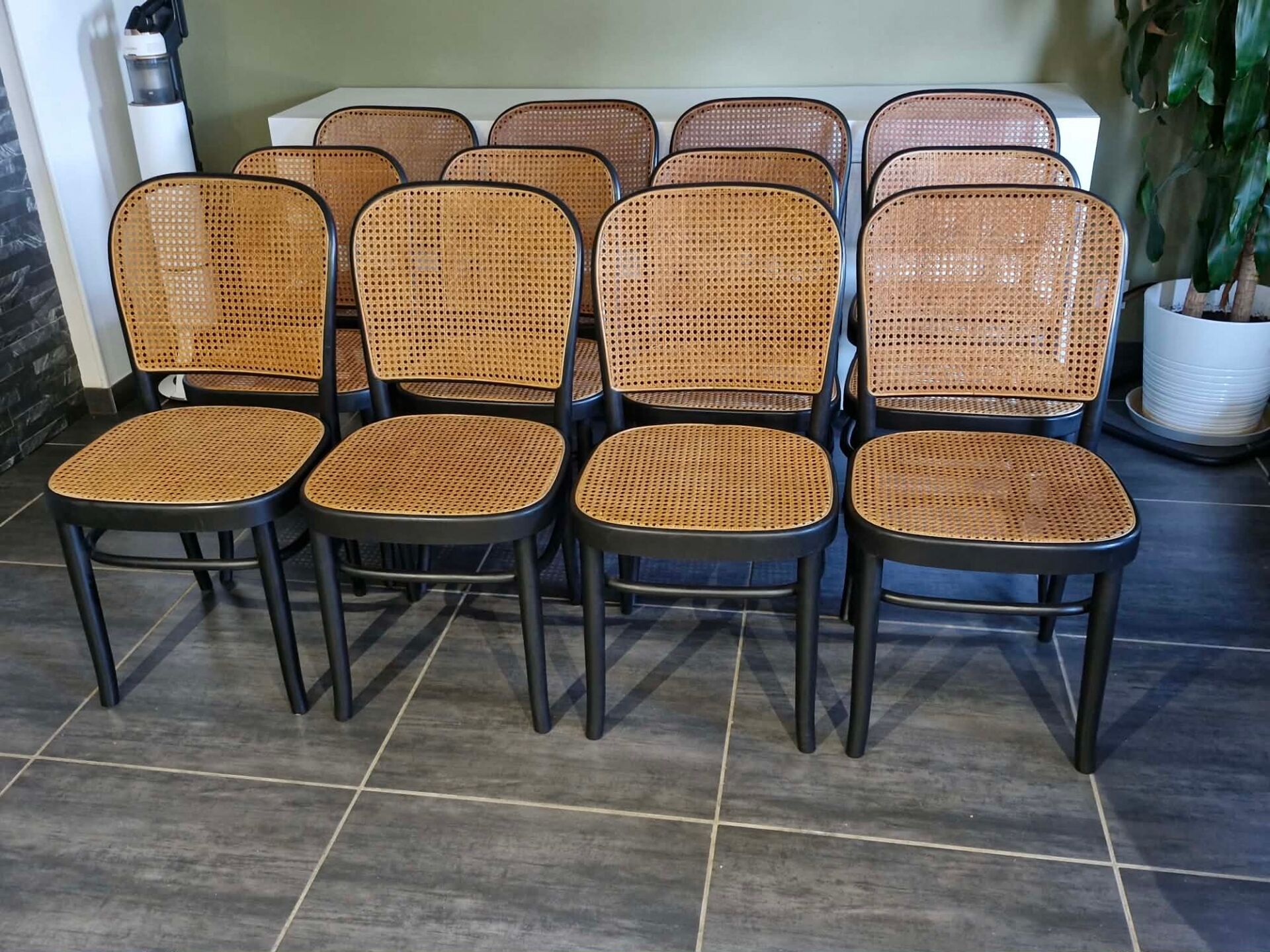 Set of 12 chairs no. 811 after Hoffmann, 1990s