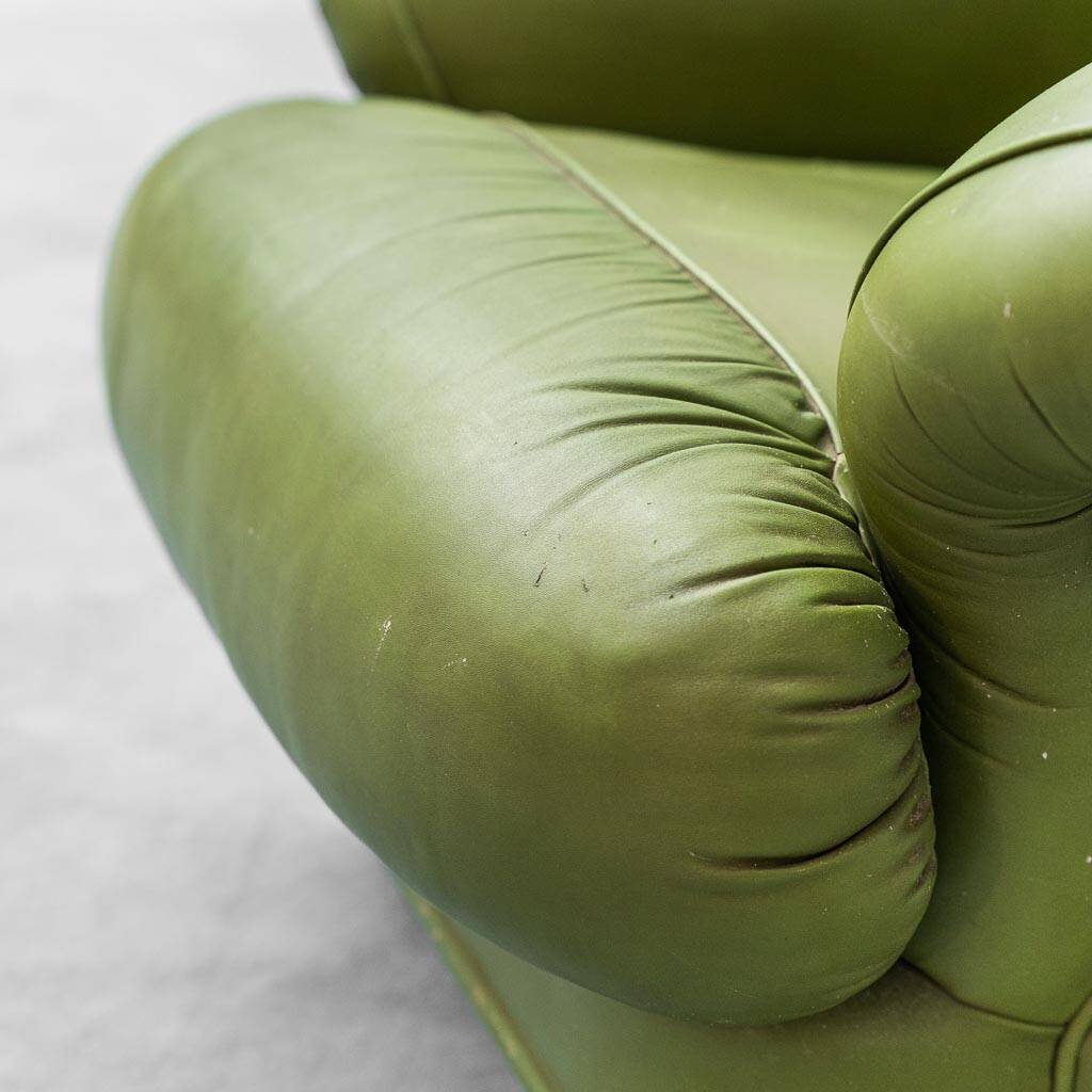 Poltrona in pelle verde anni ’50 vintage modernariato