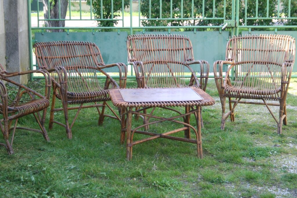 Vintage rattan lounge set 4 armchairs and table