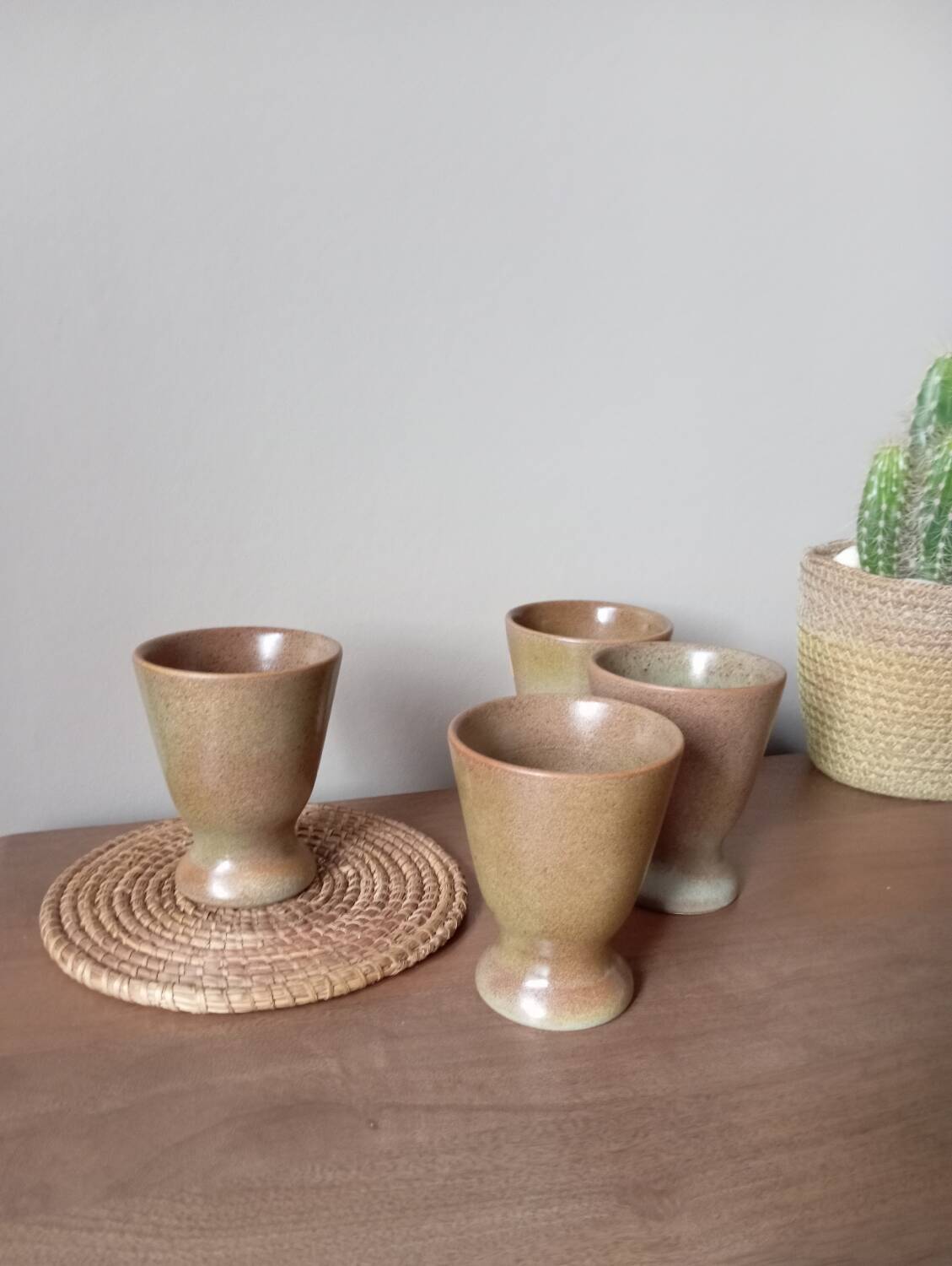 4 stoneware cups, vintage 1950