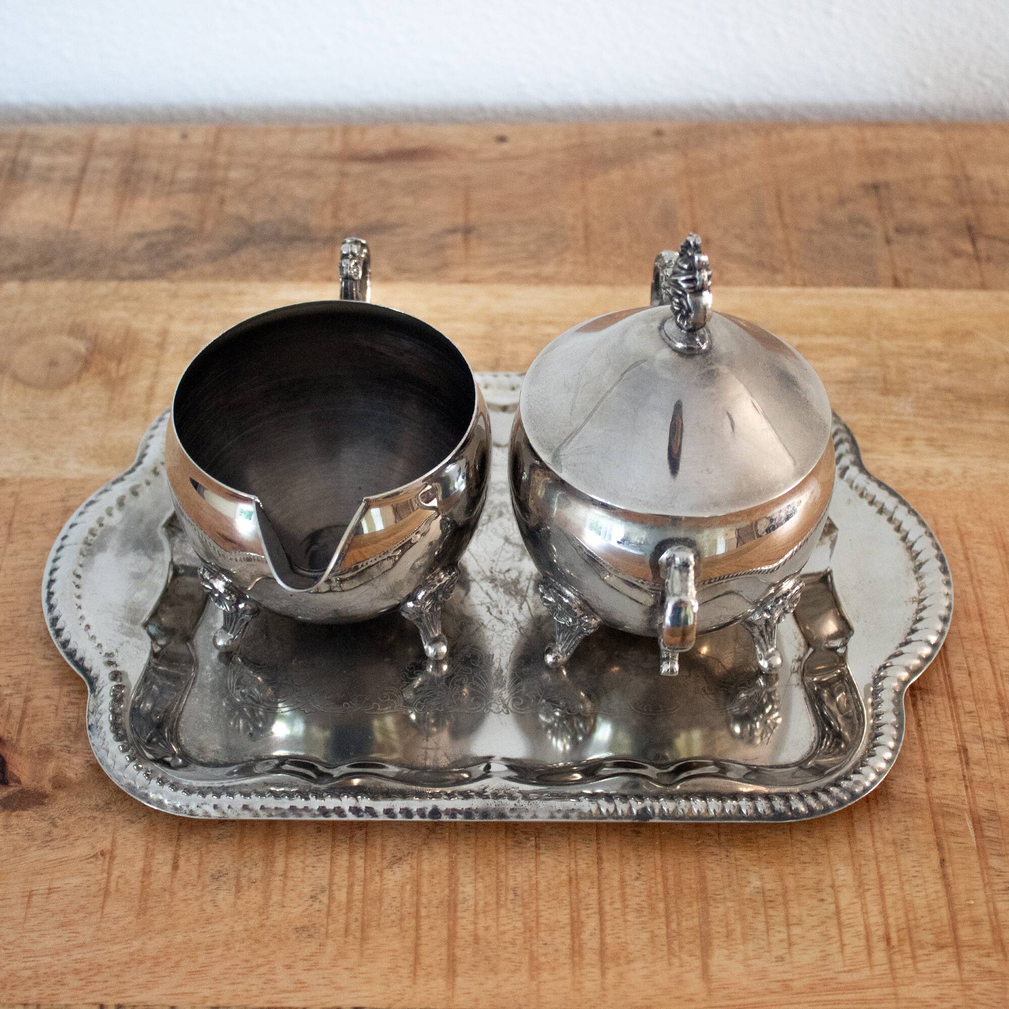 Antique Silver Plated Sugar Bowl & Creamer Set on Tray: Old Tableware