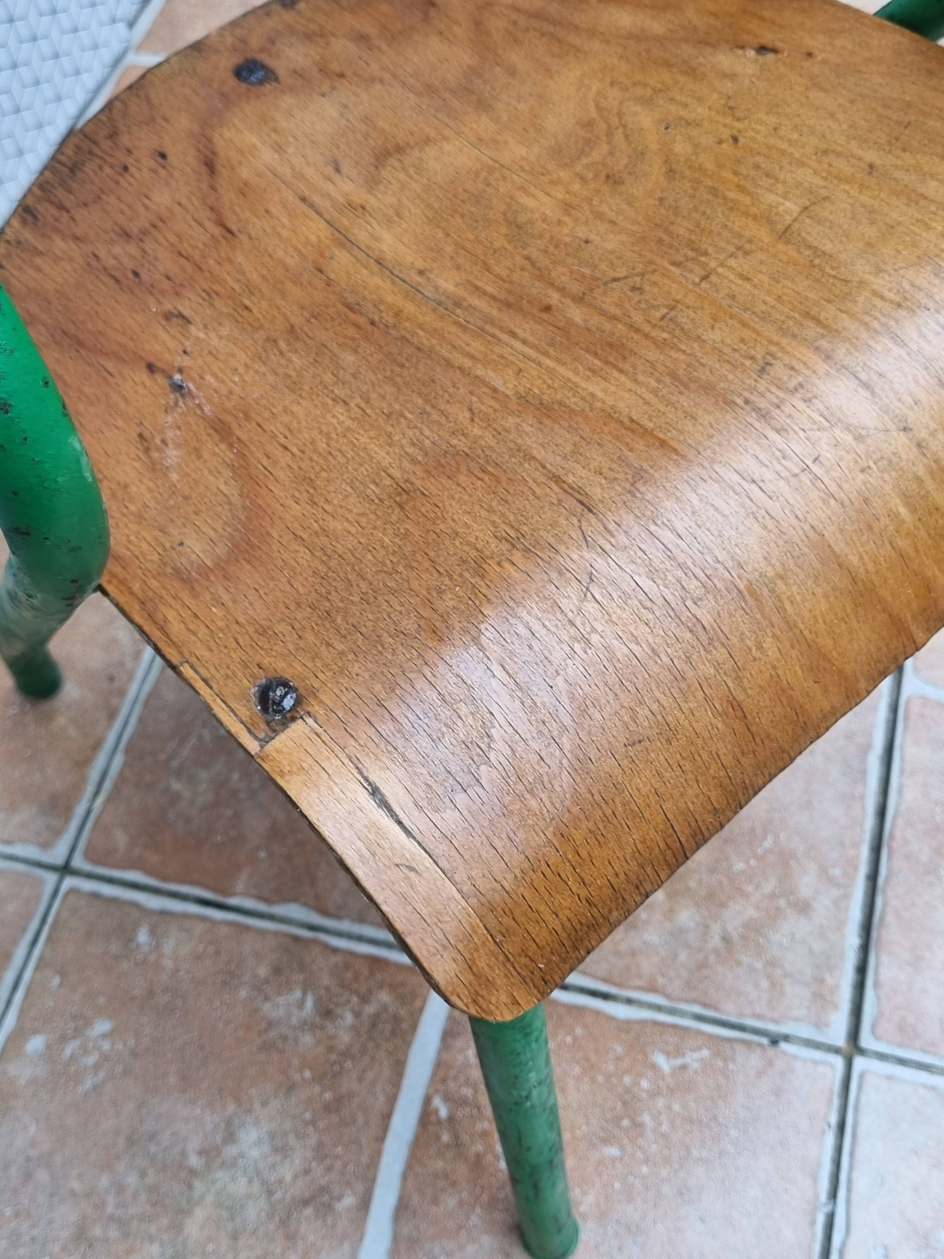 Mullca 300 children's chair by Jacques Hitier – Design 1949