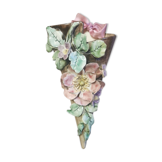 Ancient capodimonte wall vase