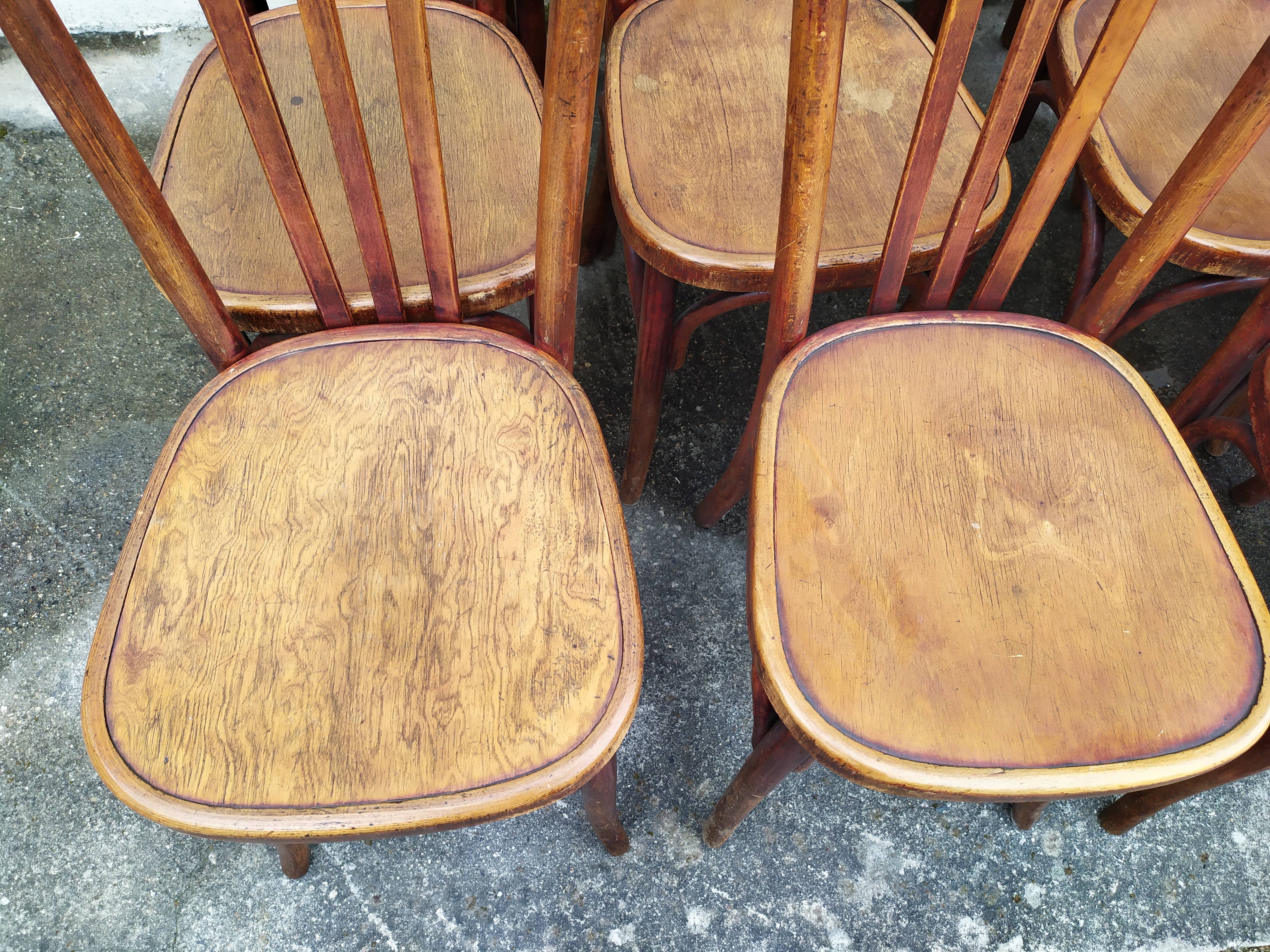 Lot de 18 chaises bistrot Fischel