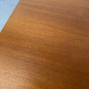 Table à manger rectangulaire à rallonges design scandinave en teck
